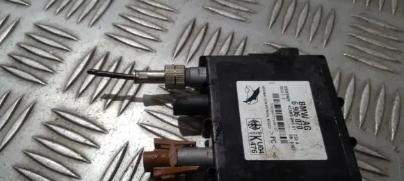 Antenna control unit