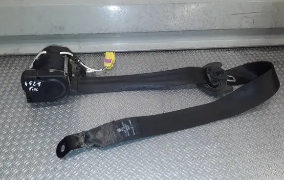 Volkswagen Touran I Front seatbelt 1T1857705A