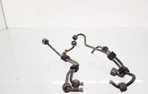 Volkswagen Sharan Fuel injector supply line/pipe 