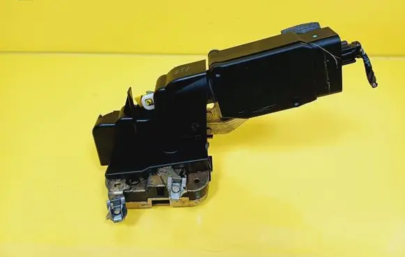 Front door lock