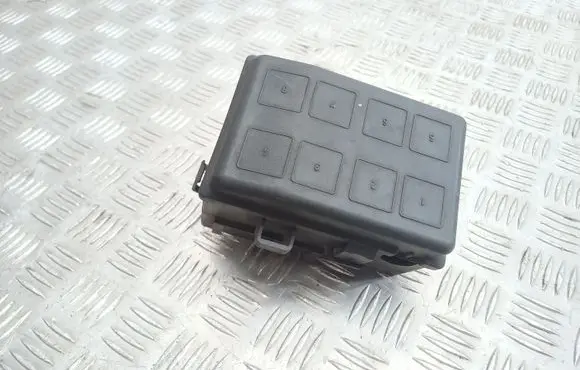 Opel Zafira A Fuse box set 90560119