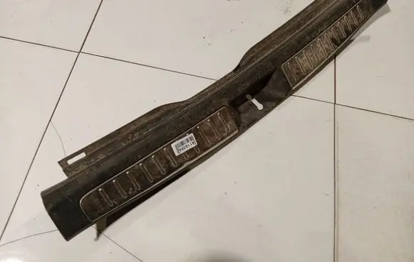 Toyota Avensis T250 Other trunk/boot trim element 5838705090 58387-05090