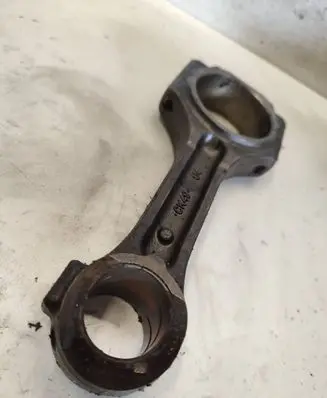 Hyundai Santa Fe Connecting rod/conrod 