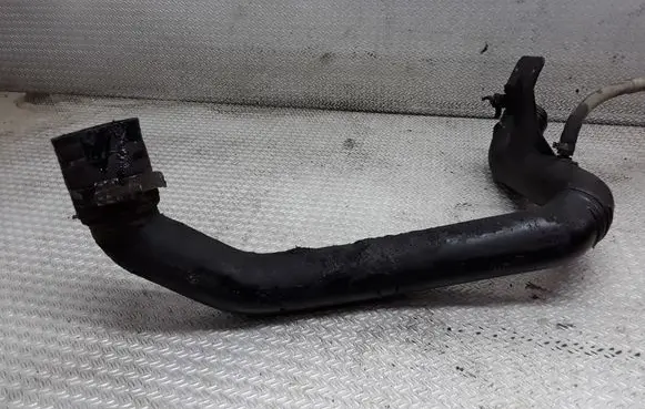 Peugeot 806 Turbo air intake inlet pipe/hose 1477819080