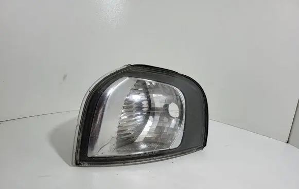 Volvo S80 Front indicator light 9154472 9154474