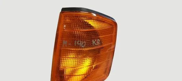 Mercedes-Benz 190 W201 Front indicator light 42665R6