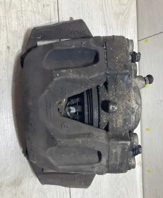 Mercedes-Benz E W212 Front brake caliper 4710223