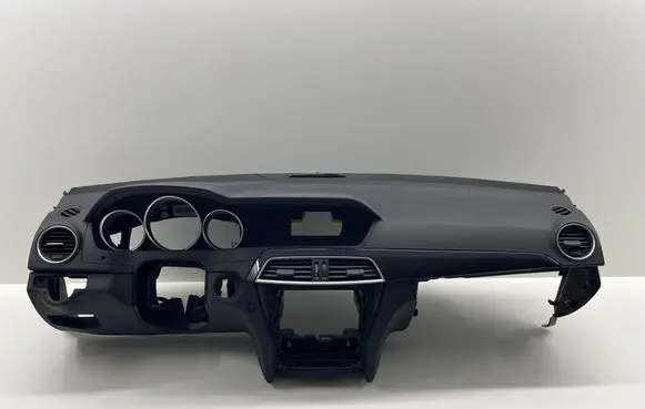 Mercedes-Benz C W204 Dashboard 2046805787
