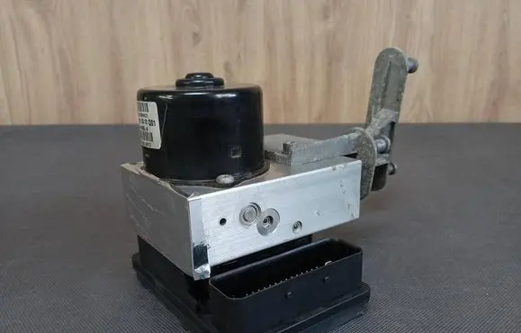 Mercedes-Benz CLK A209 C209 ABS Pump A0365454032 0064310312