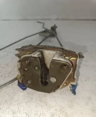 Daewoo Matiz Rear door lock 1236663