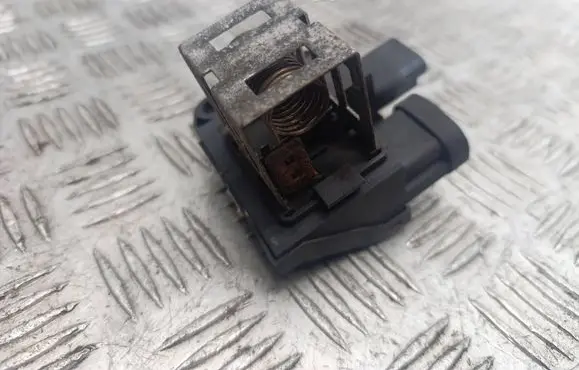 Peugeot 2008 I Heater blower motor/fan resistor 98372A