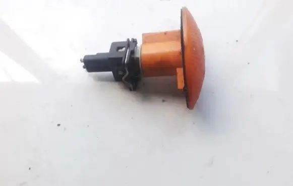Ford Mondeo MK I Front fender indicator light 01959