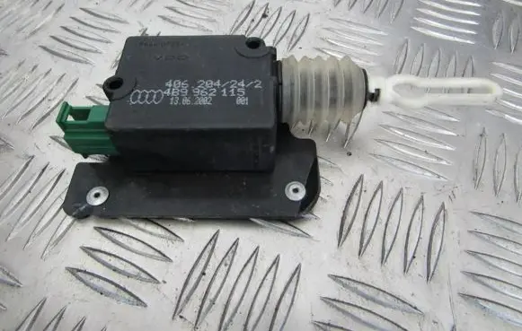 Audi A3 S3 8L Central locking motor 4B9962115