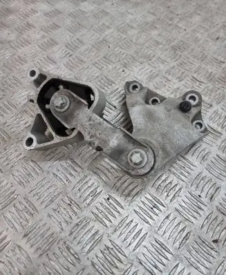 Mercedes-Benz A W176 Engine mount bracket A2462401109 A2462400809