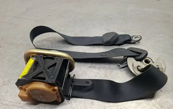 Toyota Avensis T250 Front seatbelt 7322005050 TEAF2EF050P