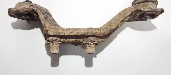 Honda CR-V Engine mounting bracket
