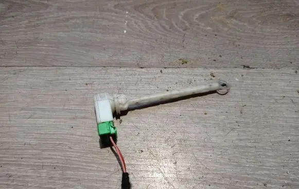 Interior temperature sensor