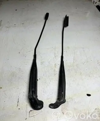 Mercedes-Benz A W168 Front wiper blade arm A1688201144