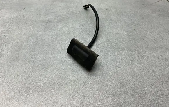 Opel Mokka X Tailgate opening switch 95034856