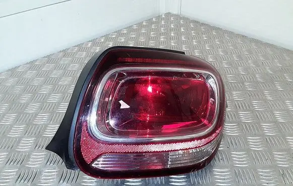 Rear/tail lights