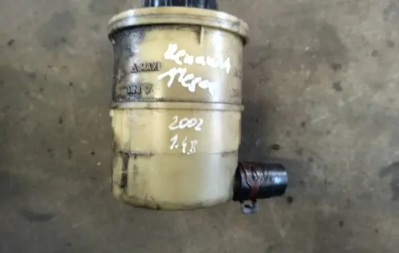Renault Megane I Power steering fluid tank/reservoir 7700795347