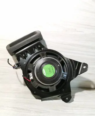 Volvo XC40 Subwoofer speaker 31438479 SV00025A 22514WG