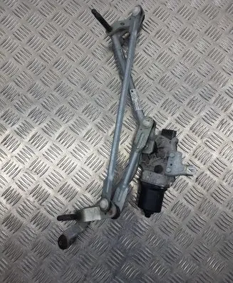 Renault Captur Front wiper linkage and motor 288001161R A9829397