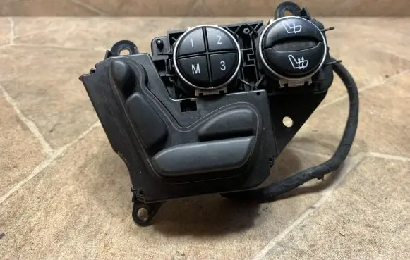 Mercedes-Benz SL R230 Seat control switch A2308210951