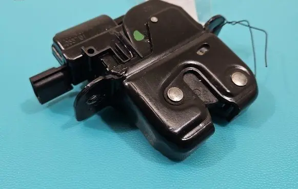 Tailgate/trunk/boot lock/catch/latch