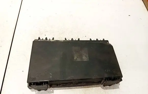 Opel Astra H Fuse box cover 74338200 15349242