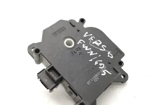 Toyota Verso-S A/C air flow flap actuator/motor 1138002830