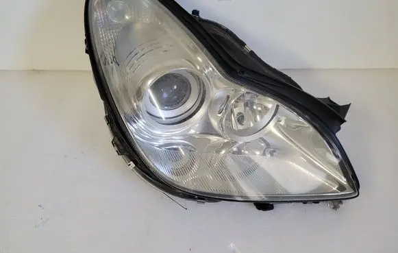Mercedes-Benz CLS C219 Headlight/headlamp 
