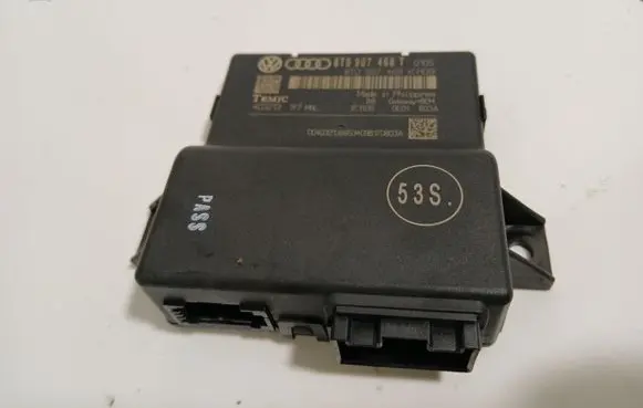 Audi A4 S4 B8 8K Gateway control module 8T0907468K