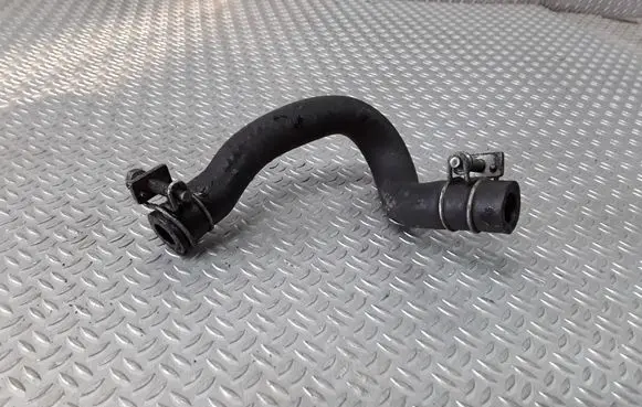 Nissan Primera Fuel return line/hose 