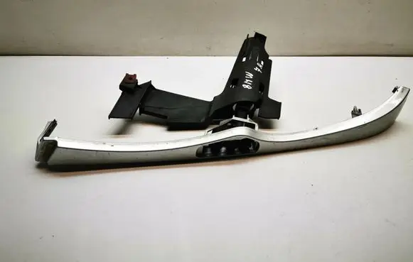 BMW 3 E46 Under headlight/headlamp trim 7030551 1301073017 130390089