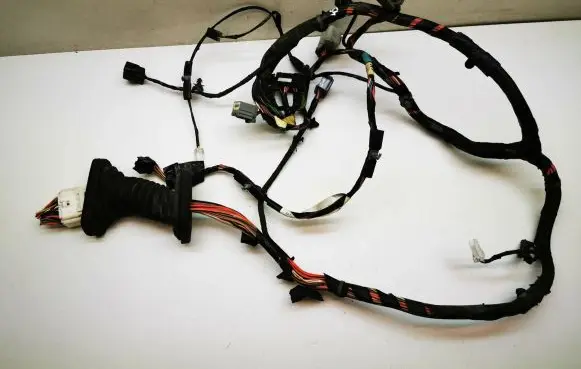 Chrysler 300 - 300C Front door wiring loom 04607191AB