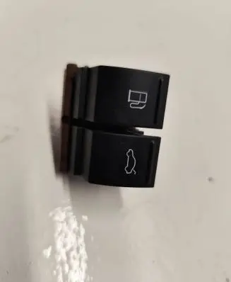 Volkswagen PASSAT B6 Fuel tank opening switch 3c0959903b