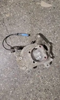 BMW 5 E60 E61 Front wheel hub 6760954R