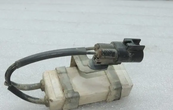 Opel Zafira B other engine part 8889991