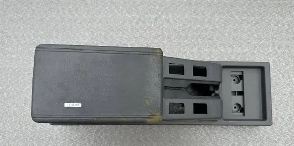 Nissan Terrano Center console 9691056G60