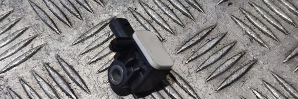 Jeep Grand Cherokee Airbag deployment crash/impact sensor A1668210151