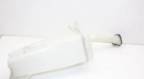 Nissan Micra Windshield washer fluid reservoir/tank