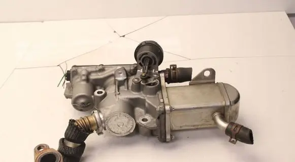 Renault Megane III EGR valve cooler 996936M