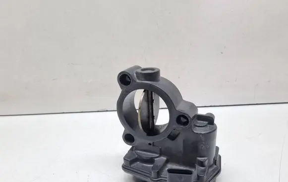 BMW 3 F30 F35 F31 Throttle valve 8512452 13548512452