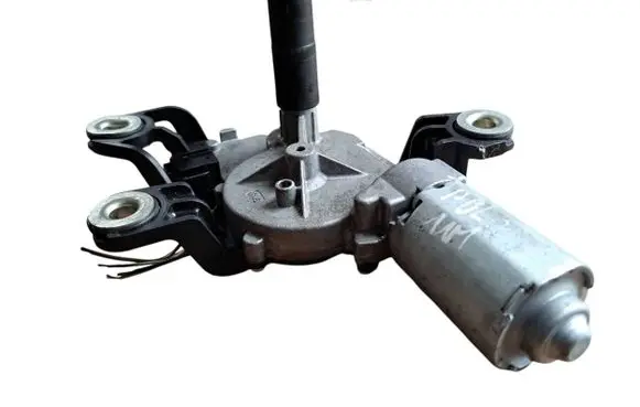 Volkswagen Polo V 6R Rear window wiper motor 5K6955711B 0390201216