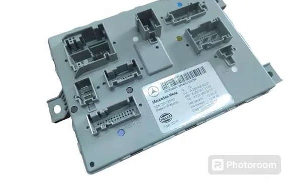 Mercedes-Benz C W203 SAM control unit 