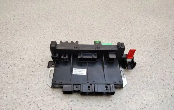 Mercedes-Benz SL R230 Fuse box set A2305453032