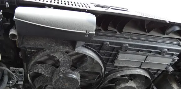 Volkswagen Tiguan Radiator support slam panel