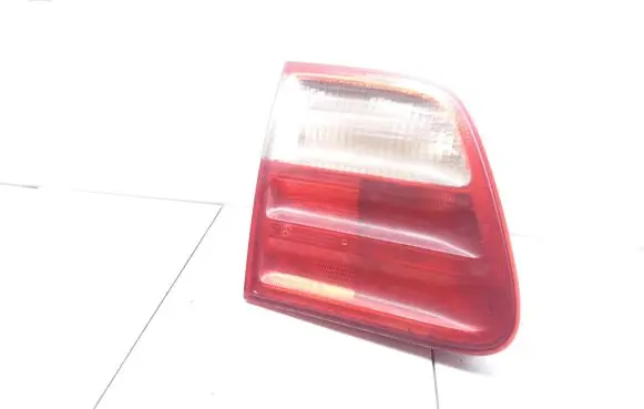 Mercedes-Benz E W210 Tailgate rear/tail lights A2108205964 324501