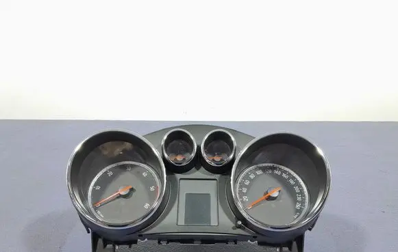 Opel Astra J Speedometer (instrument cluster) 13433772